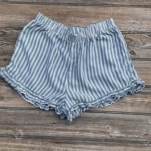 American Eagle women’s striped shorts